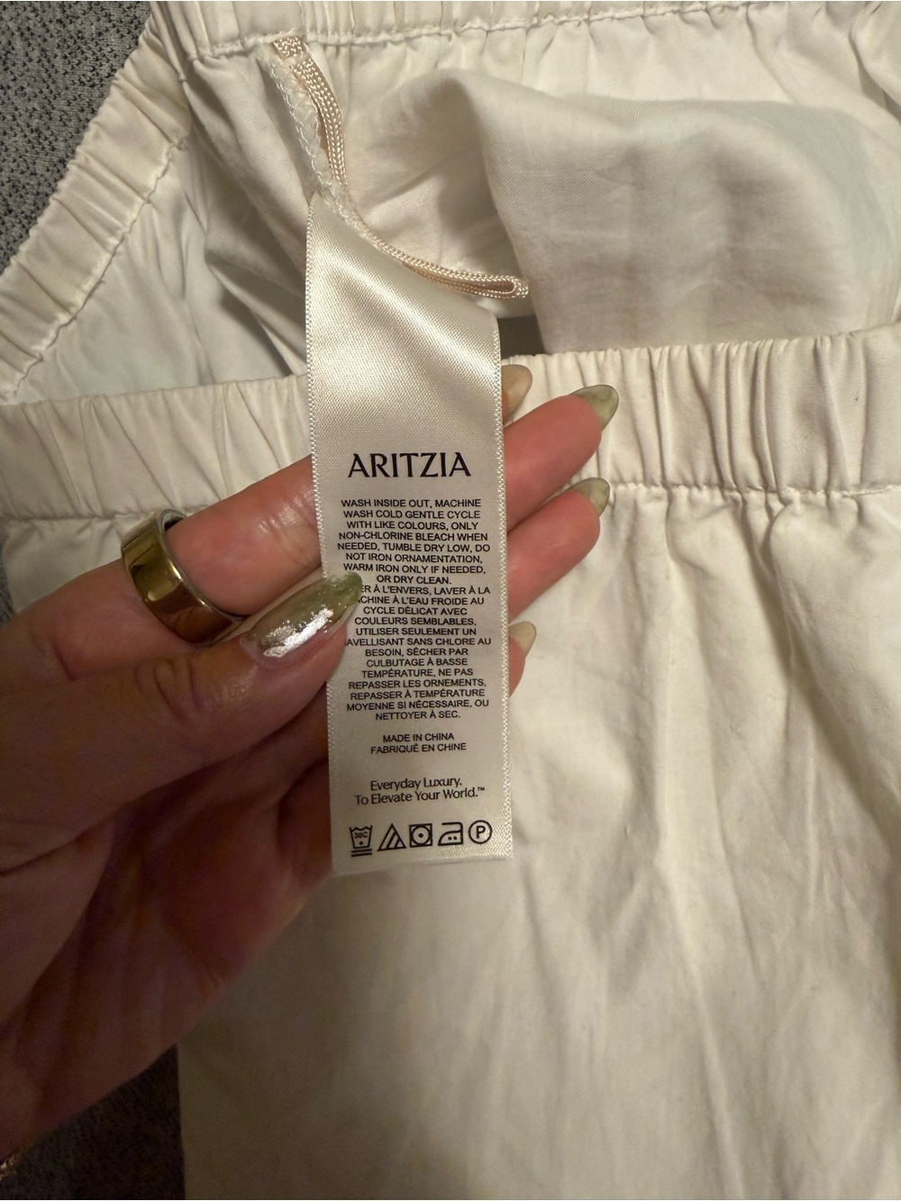 Aritzia Wilfred Rylance Poplin Shorts - white, sz M - Picture 5 of 8